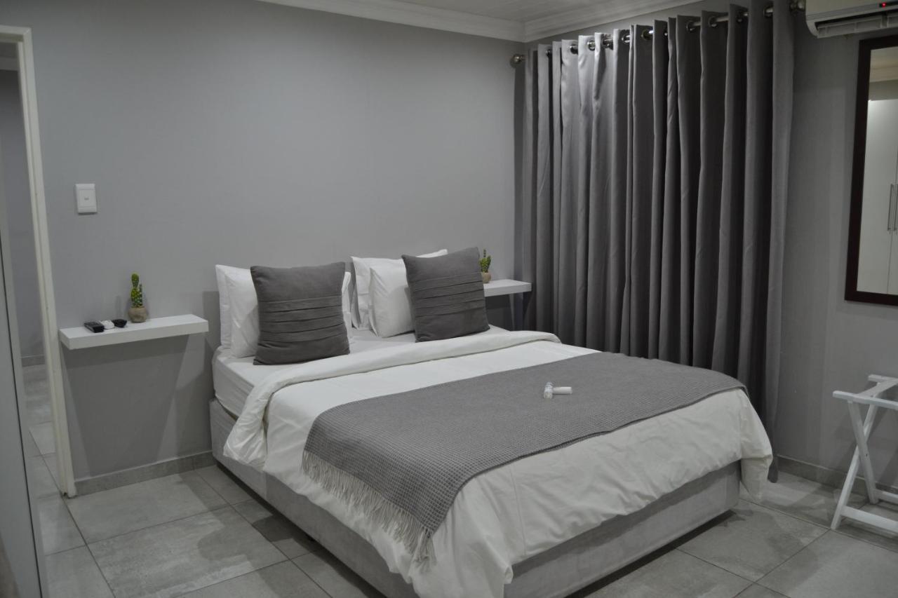 African Sands Guesthouse Load Shedding Free Блумфонтейн Экстерьер фото