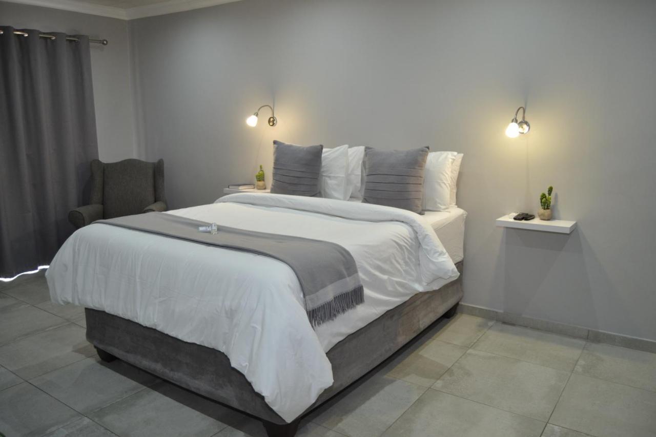 African Sands Guesthouse Load Shedding Free Блумфонтейн Экстерьер фото
